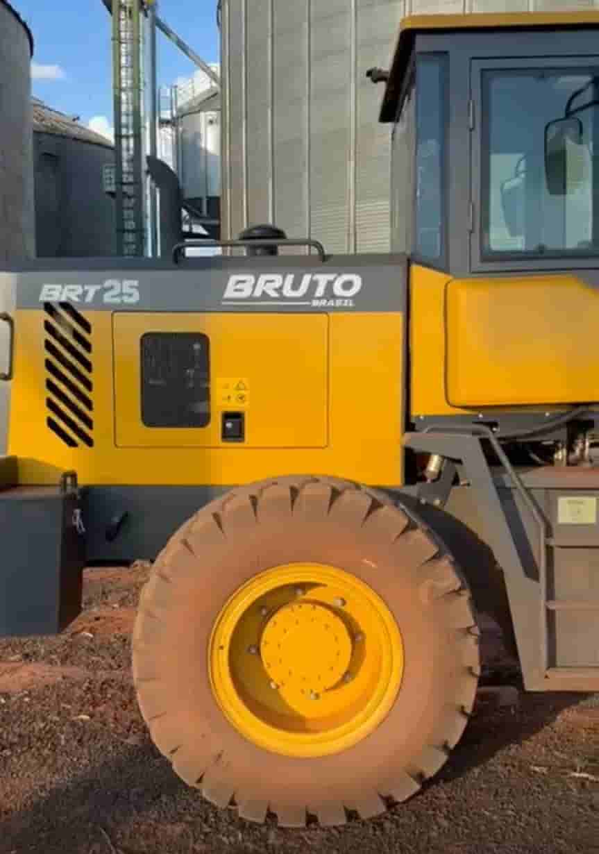 Pá Carregadeira Bruto BRT20 2023