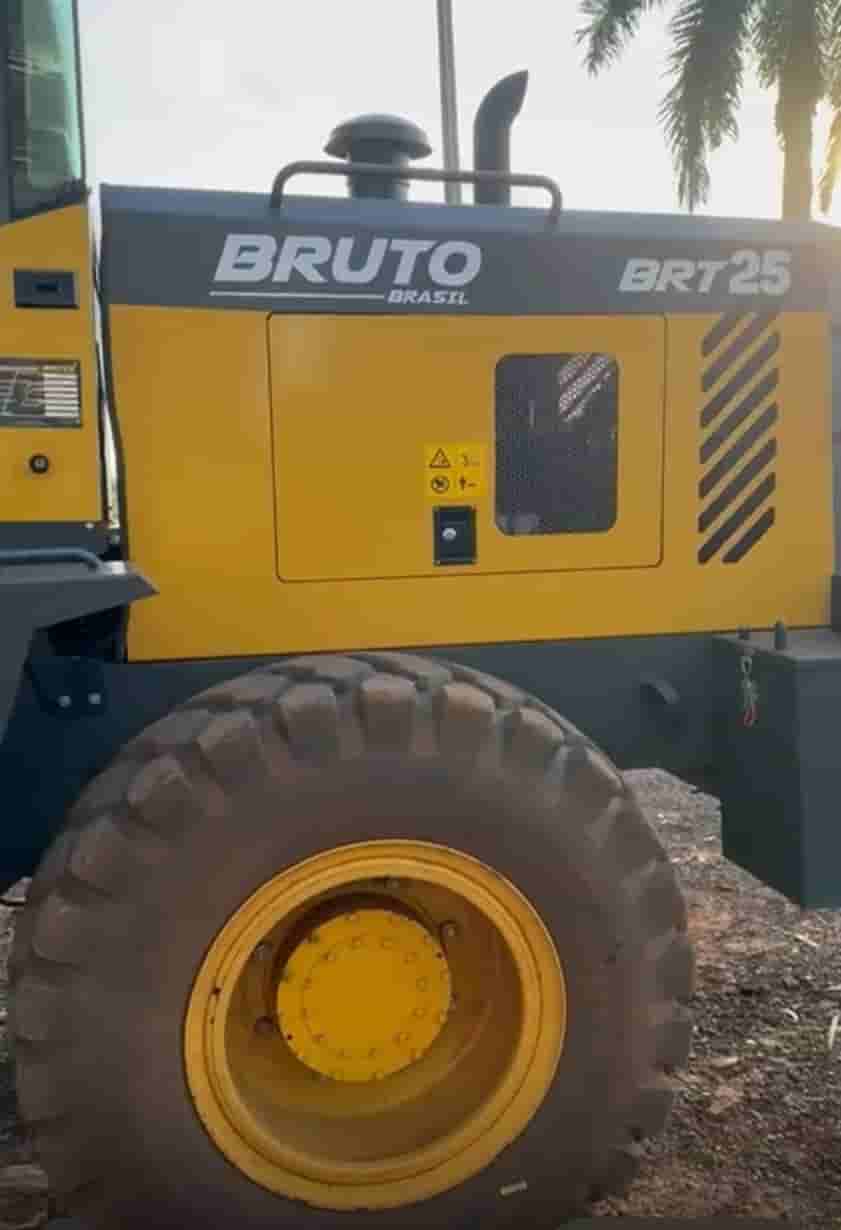 Pá Carregadeira Bruto BRT20 2023