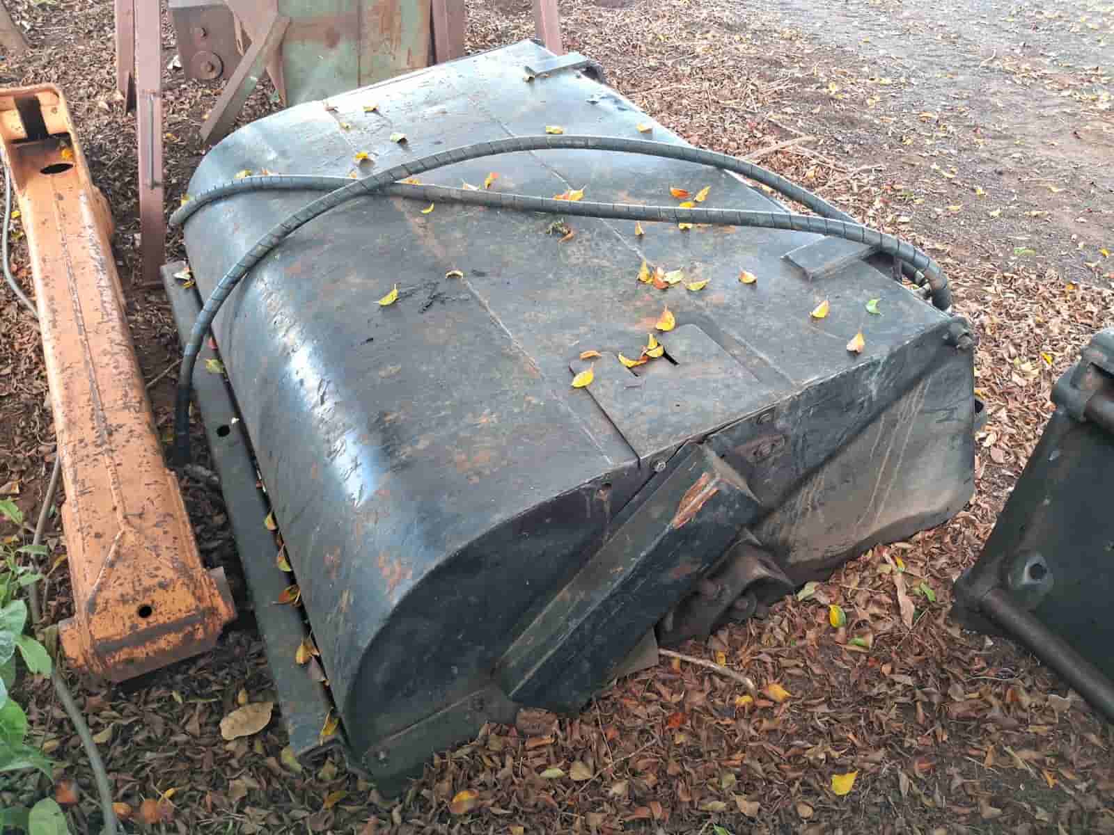 Peça Outros  Vassoura mecânica DM modelo VCR 1600