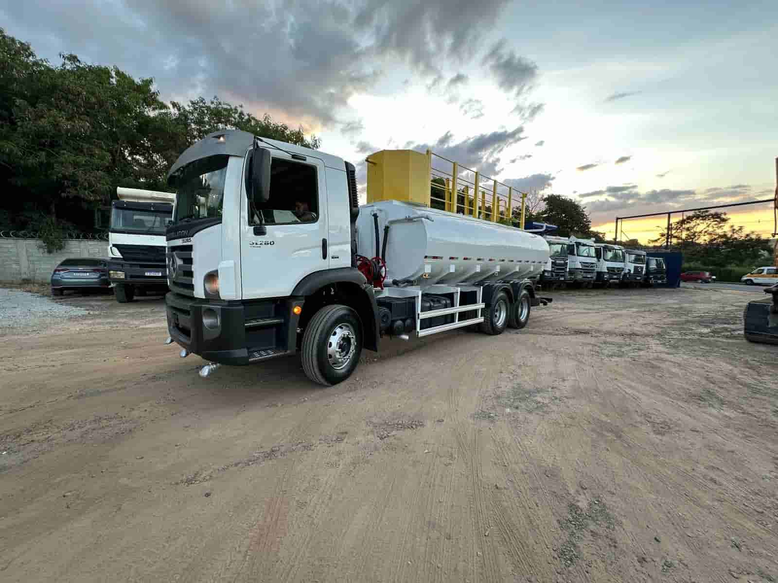 Caminhão Volkswagen 31.280 2019