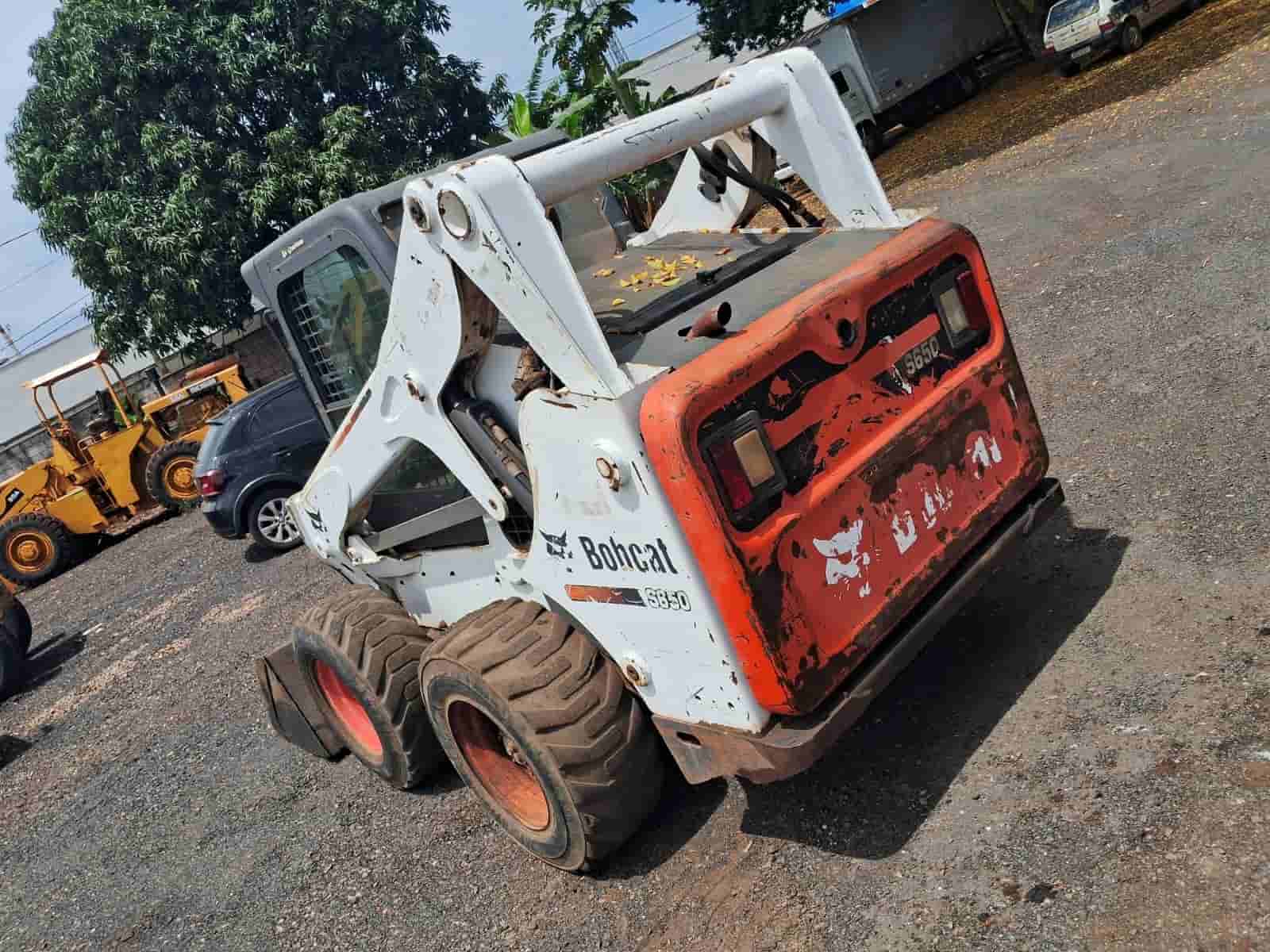 Mini Carregadeira Bobcat S650 2011