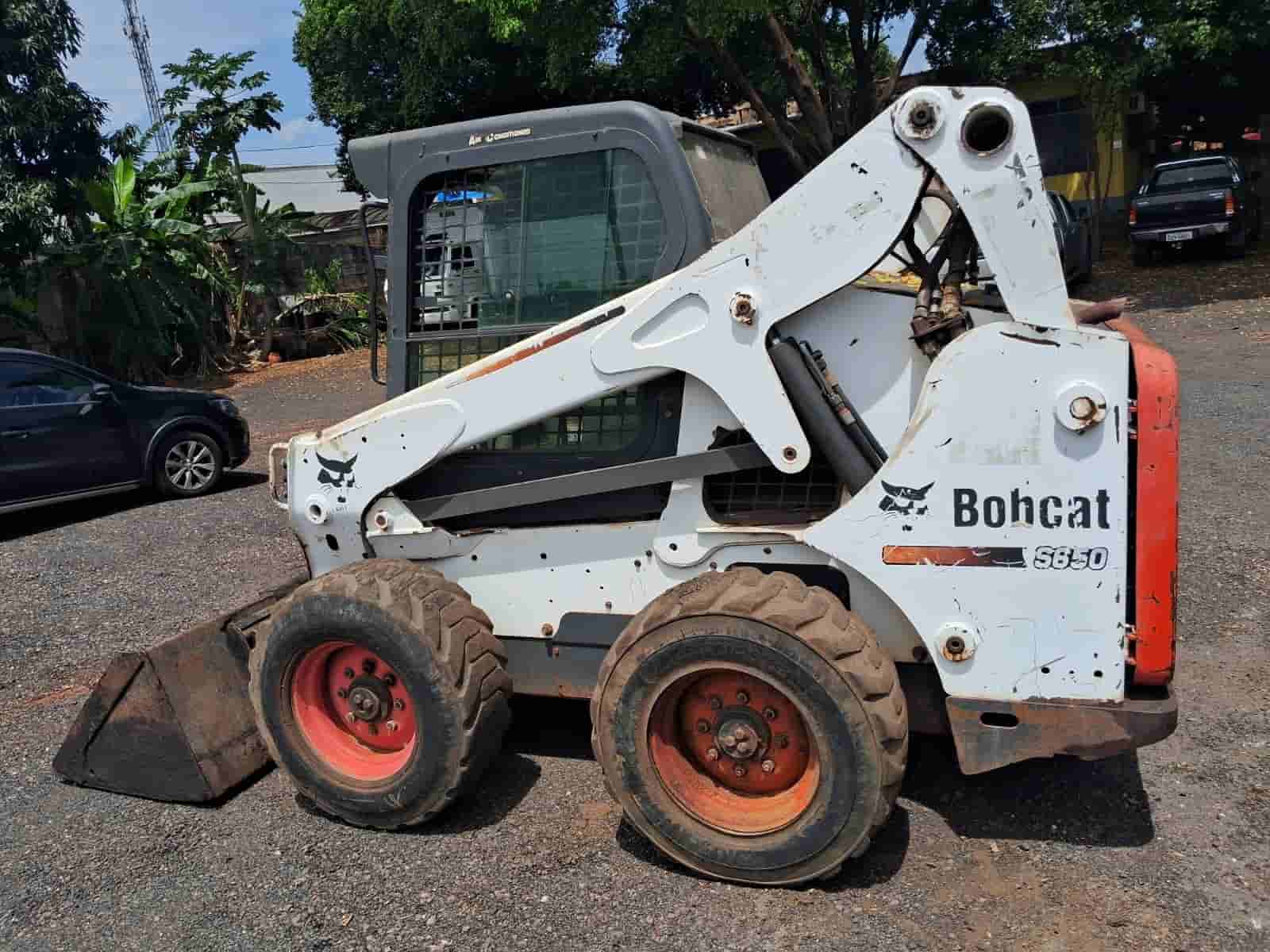 Mini Carregadeira Bobcat S650 2011