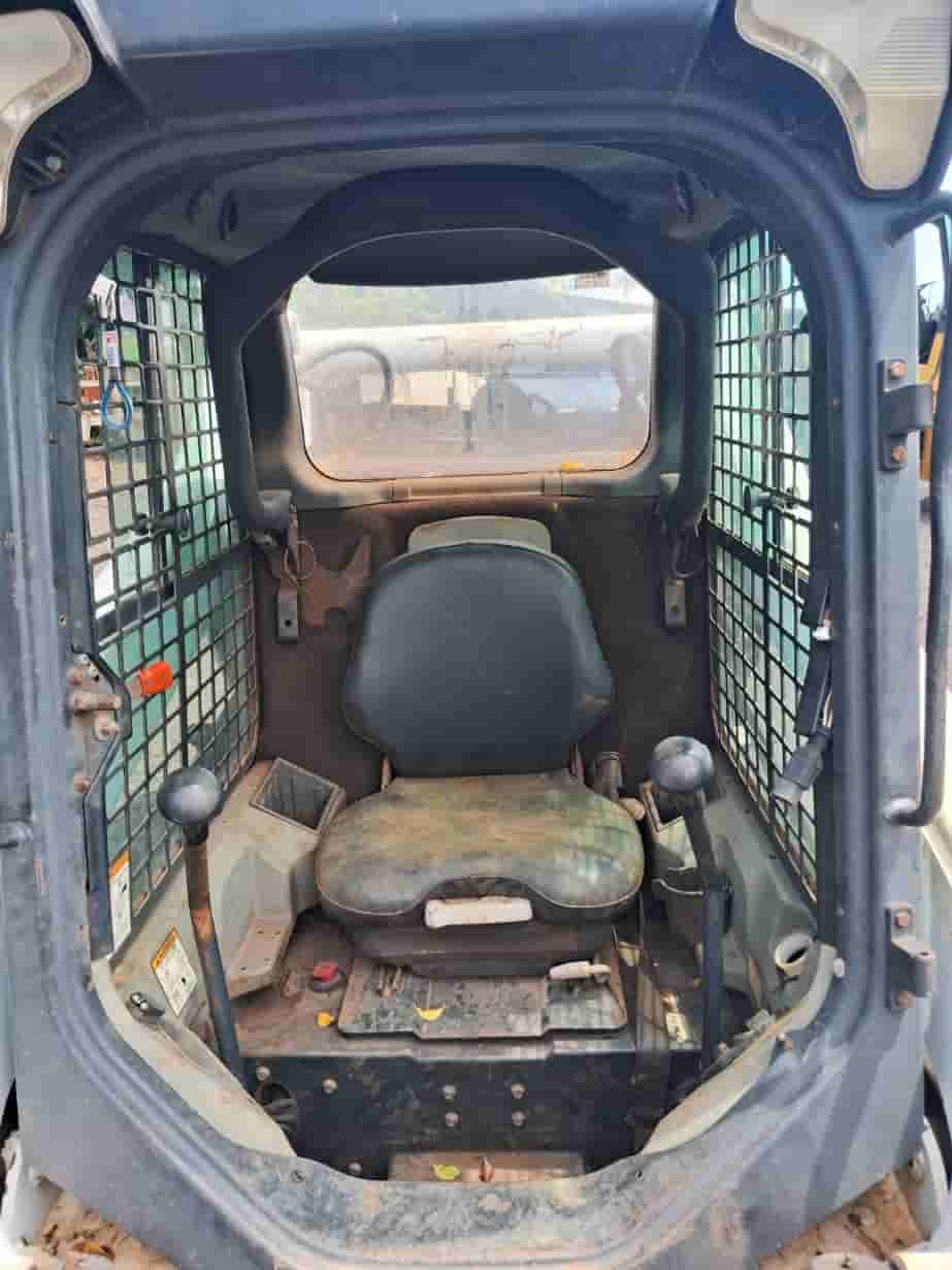 Mini Carregadeira Bobcat S650 2011