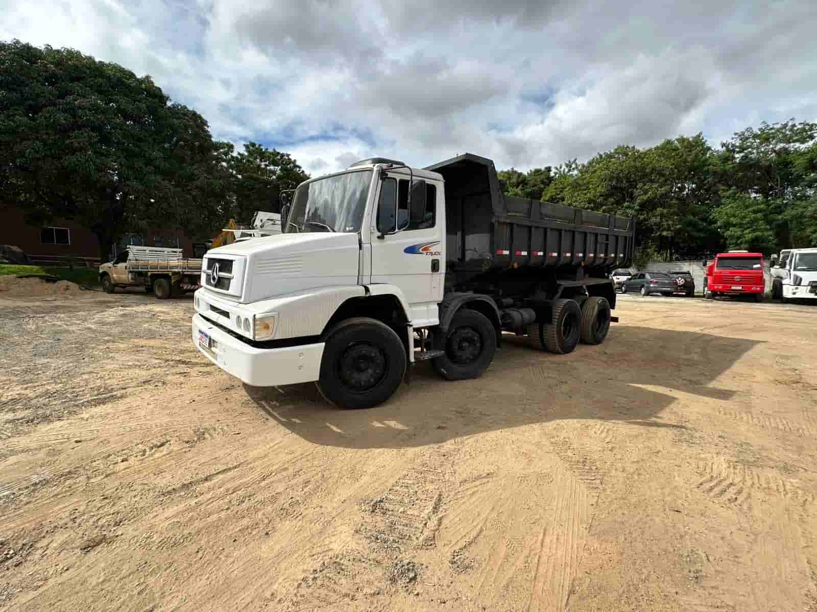 Caminhão Mecedes Benz 1620 2000
