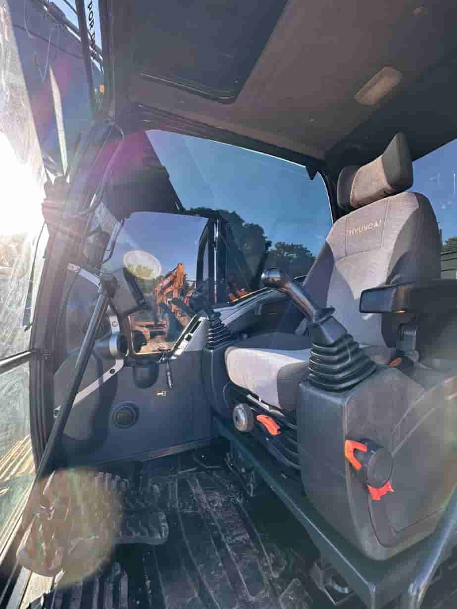 Escavadeira Hyundai R 140LC-9S 2020