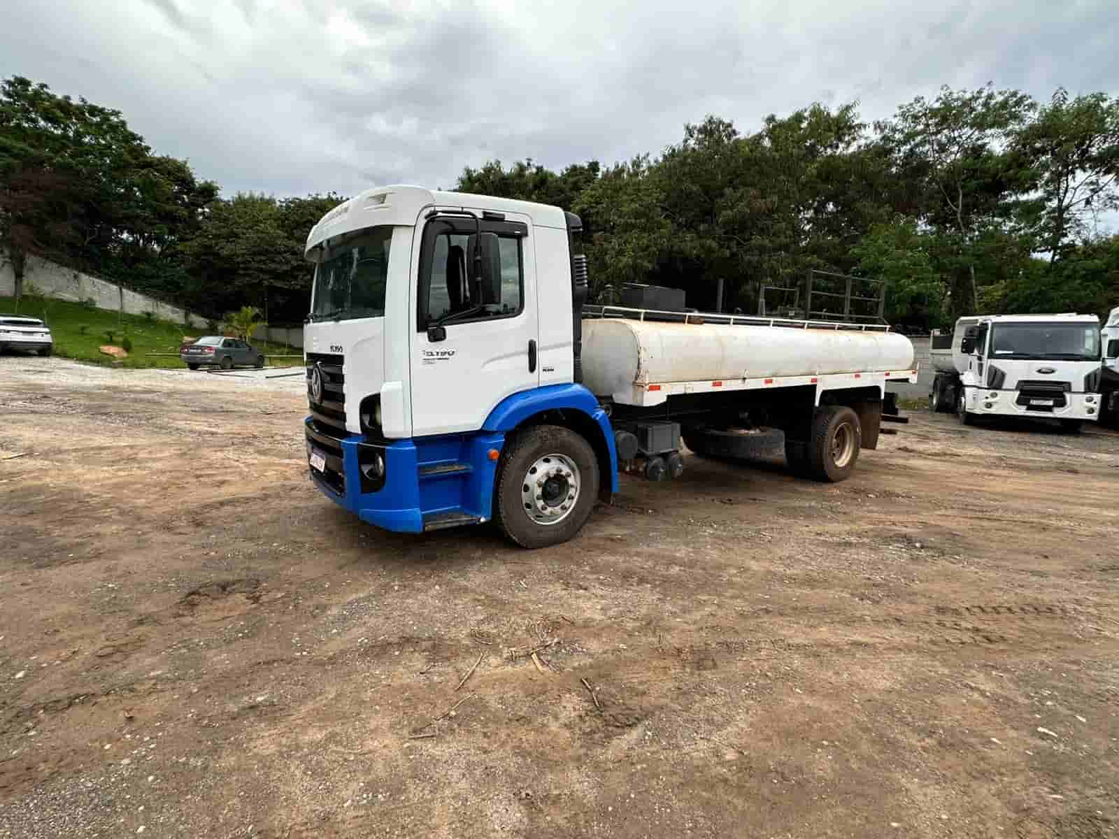 Caminhão Volkswagen 15190 4X2 2012