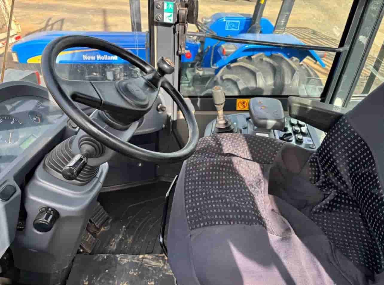 Pá Carregadeira Komatsu WA 200 2020