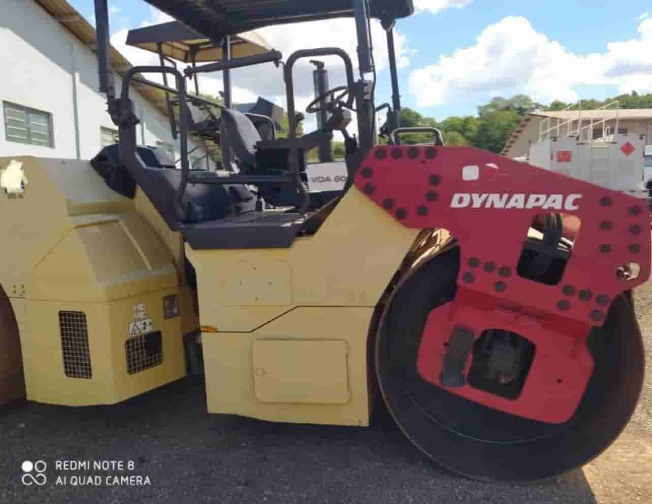 Rolo Compactador Dynapac CC424HF 2012