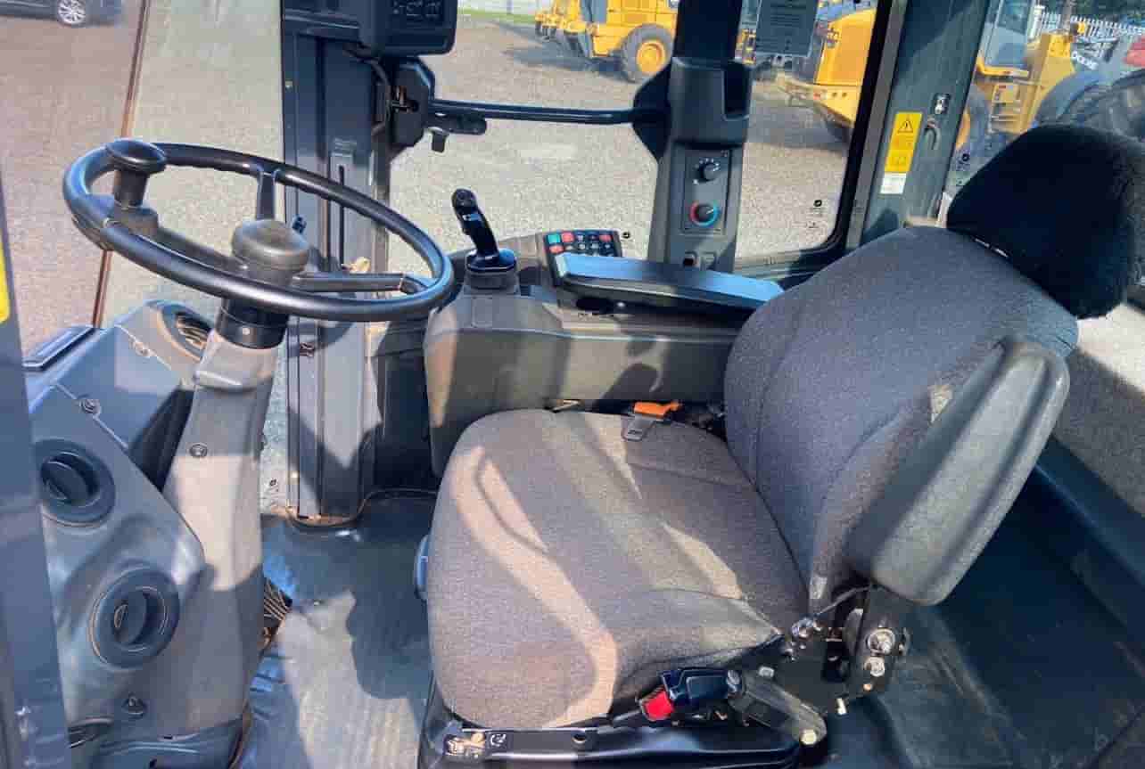 Pá Carregadeira John Deere 524K 2021
