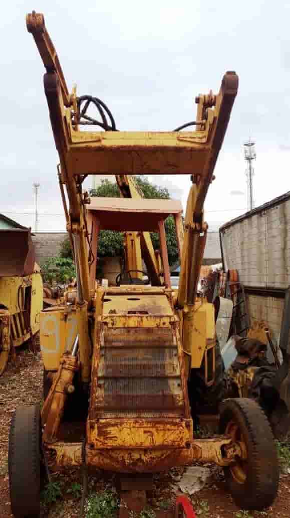 Retroescavadeira Case IH 580H 1988