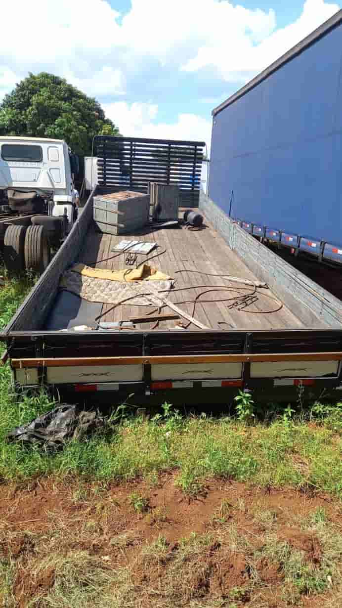 Carroceria Outros  De madeira para caminhão truck 8,5m 1999