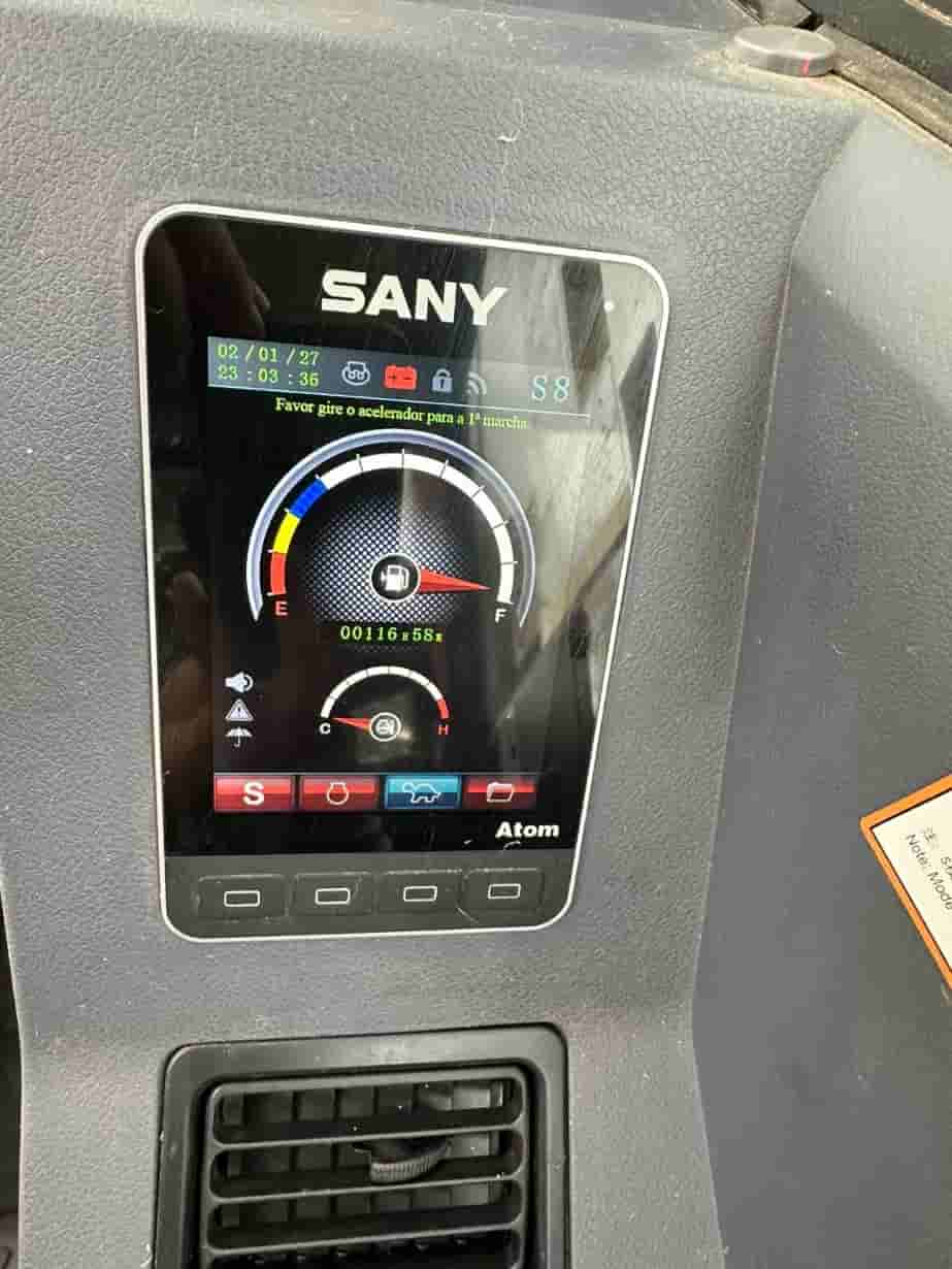 Escavadeira SANY SY135 C