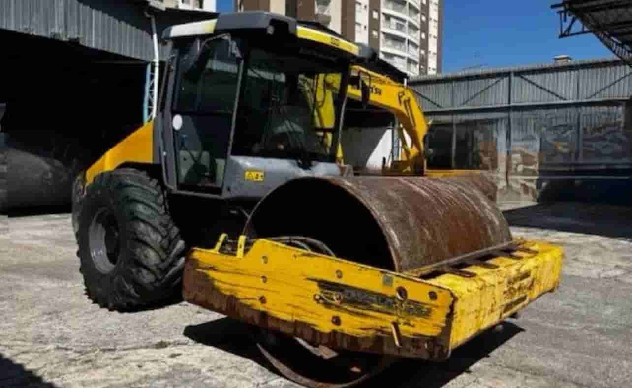 Rolo Compactador Dynapac CA250 2017