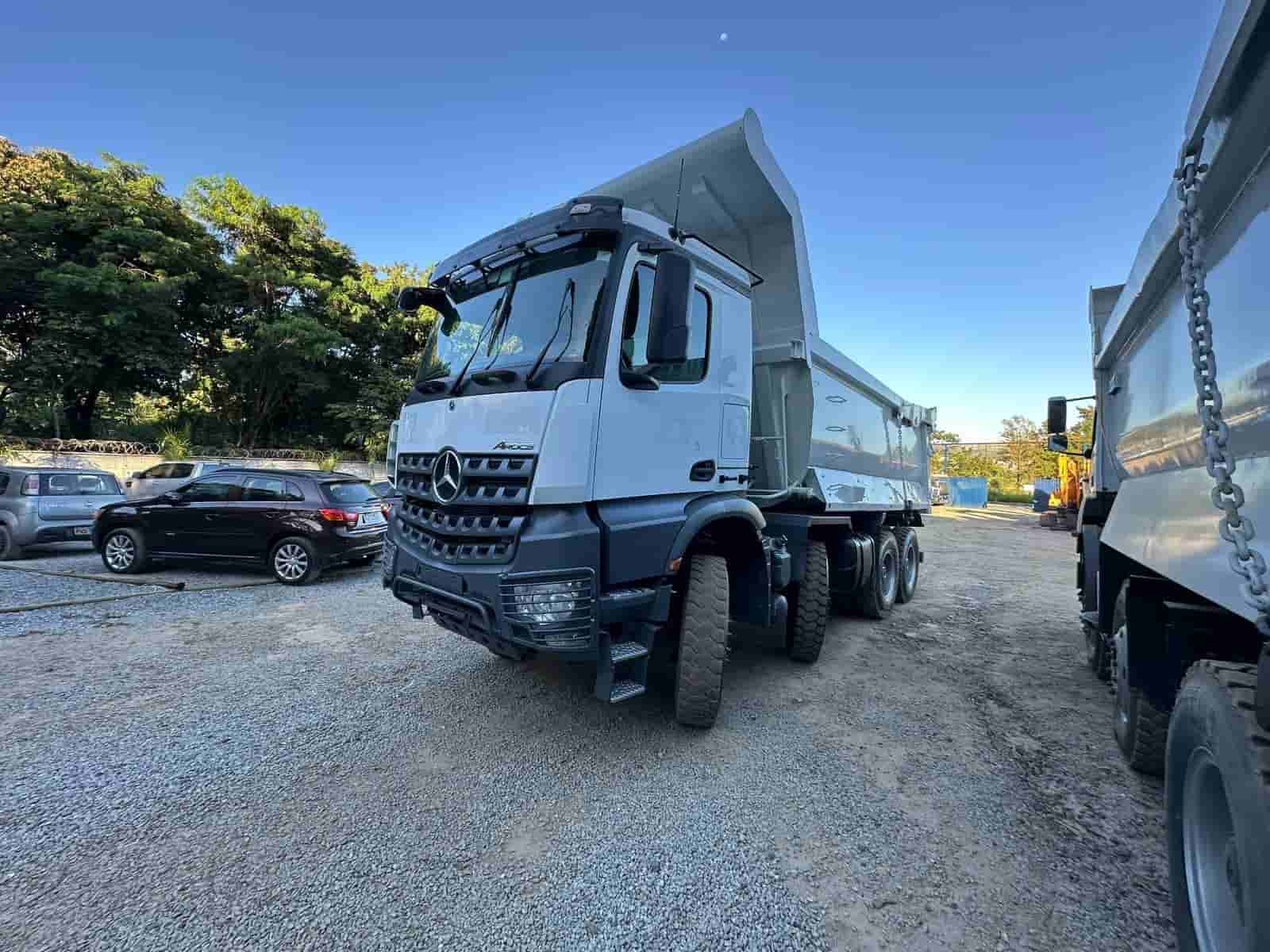 Caminhão Mecedes Benz Arocs 4851 2022