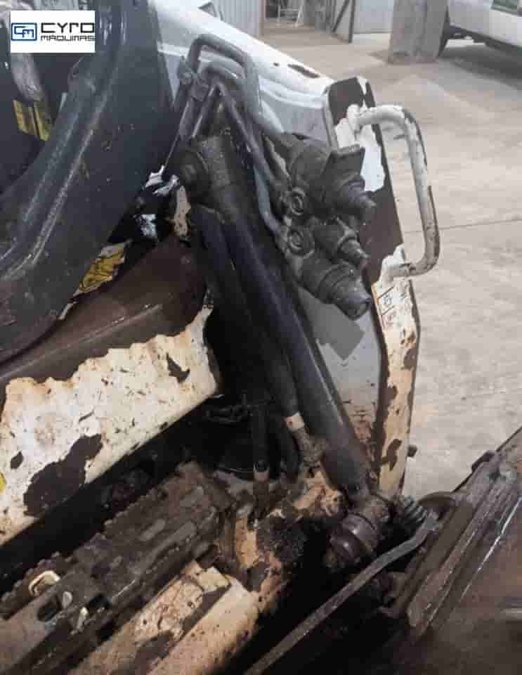Mini-Carregadeira Bobcat S450 2020