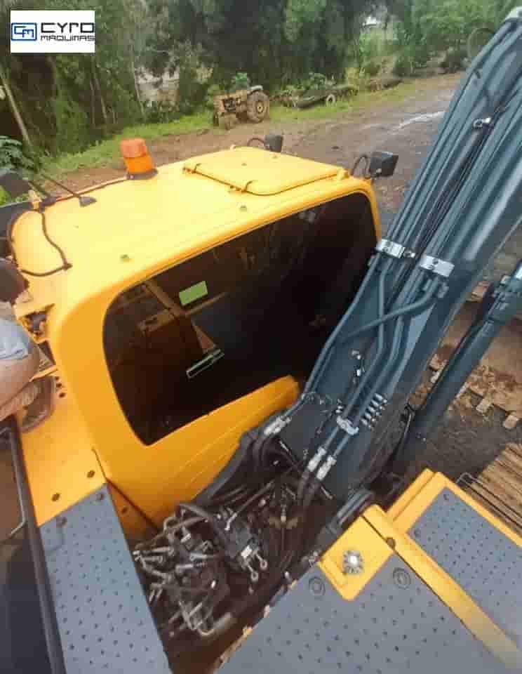 Escavadeira Hyundai R150LC-9 2022