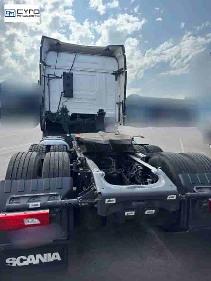 Caminhão Scania R-450 A 6x2 2p (diesel)(E5) 2020
