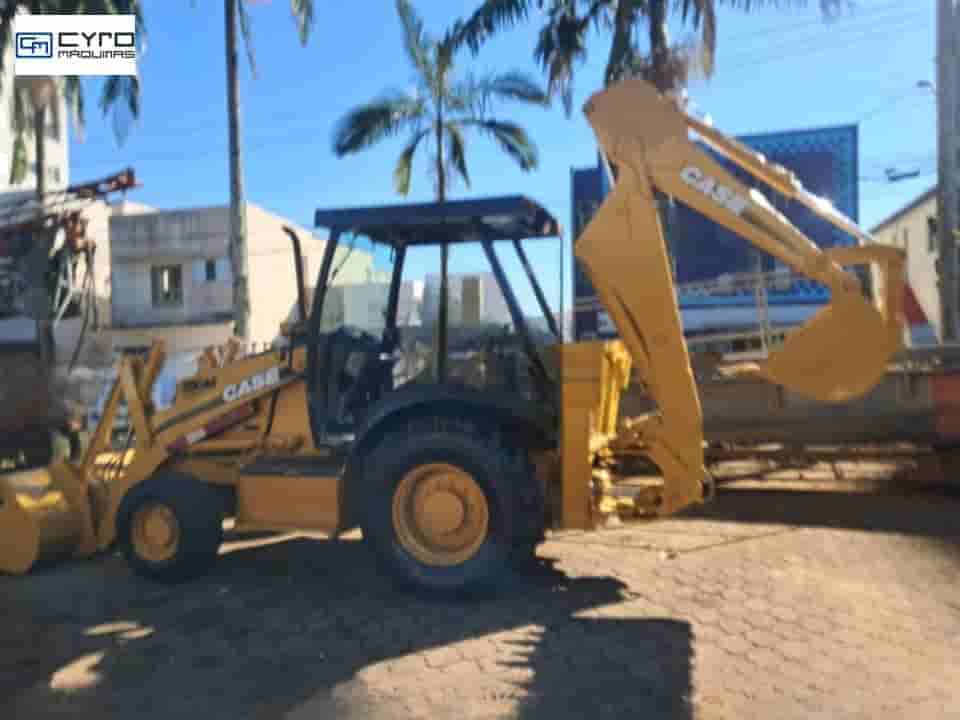 Retro Escavadeira Case 580M 2009