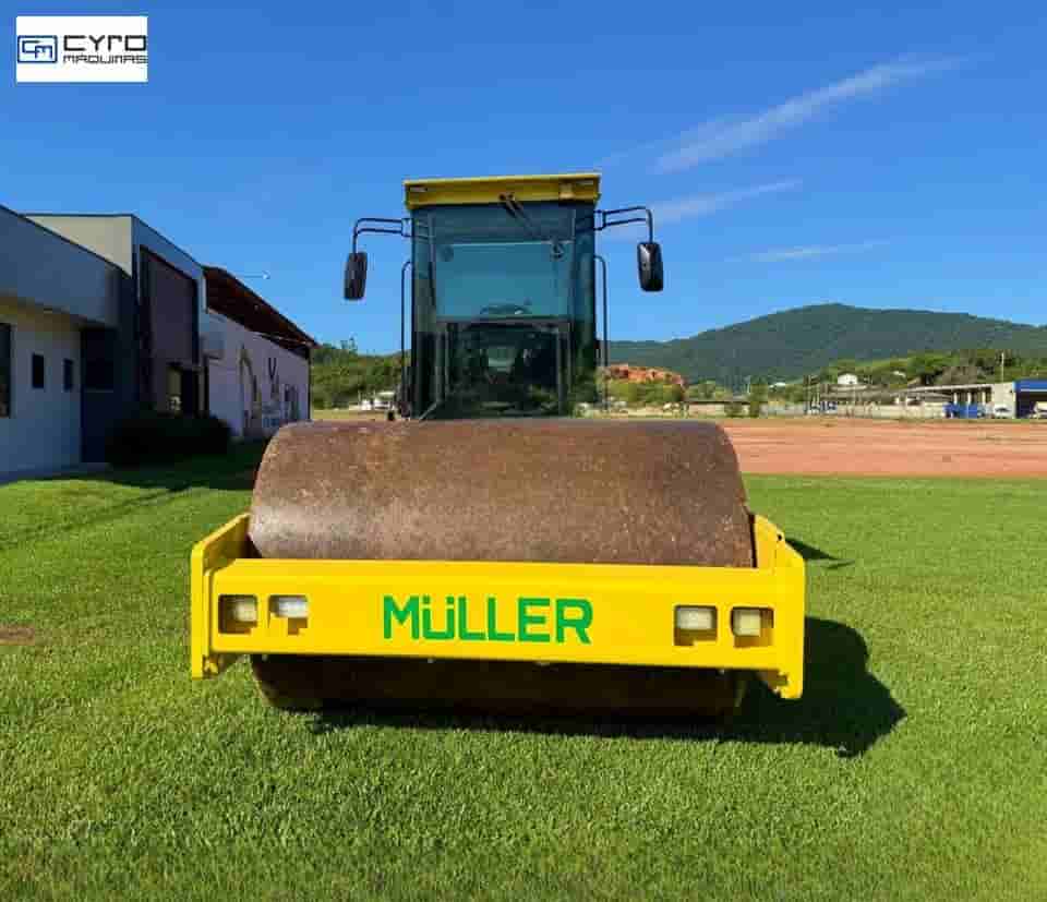 Rolo Compactador Muller VAP70 2010
