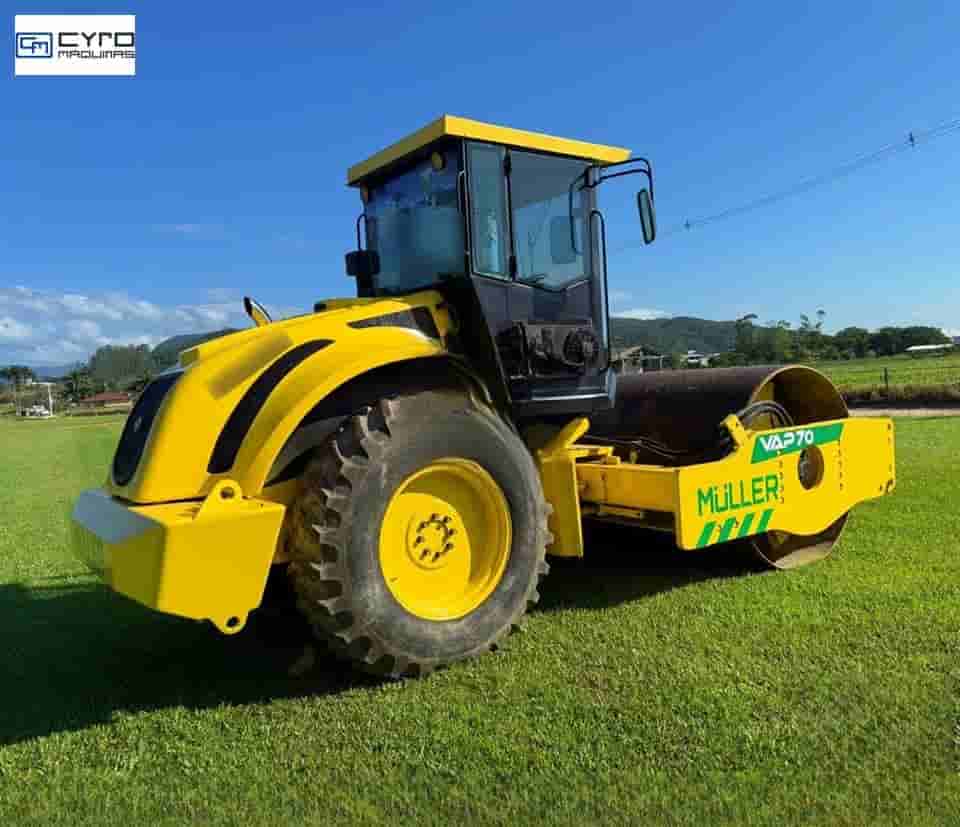 Rolo Compactador Muller VAP70 2010
