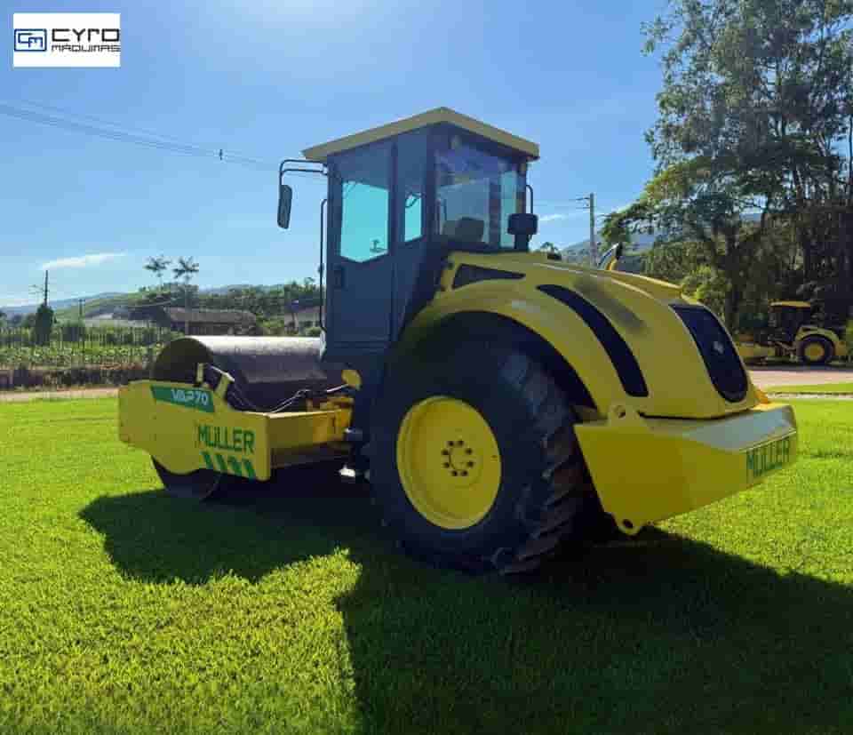 Rolo Compactador Muller VAP70 2010