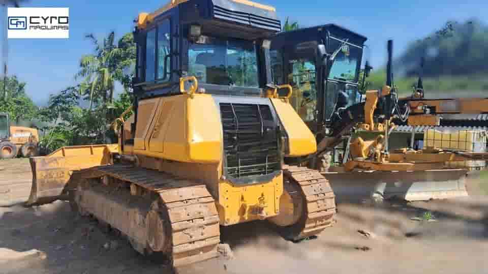 Trator de Esteira Komatsu D51-EX 2013