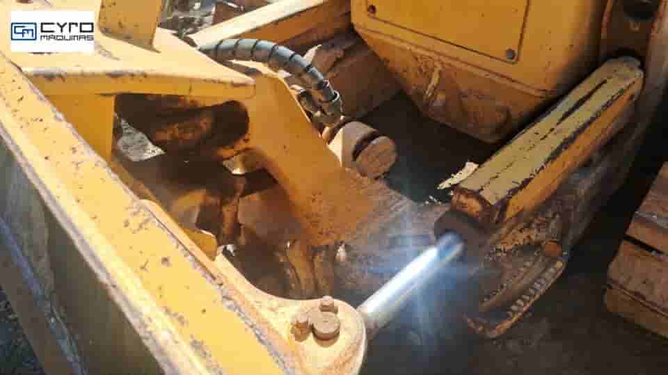Trator de Esteira Komatsu D51-EX 2013