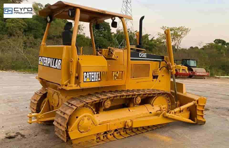 Trator de Esteira Caterpillar D5E 1980