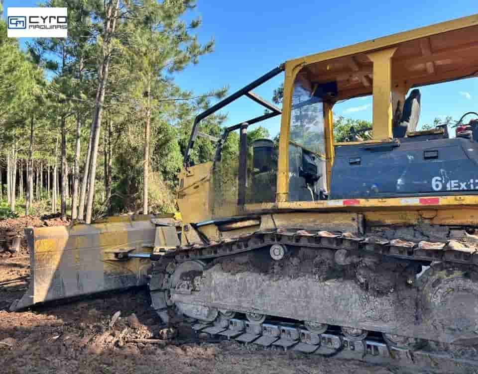 Trator de Esteira Komatsu D61-EX 2003
