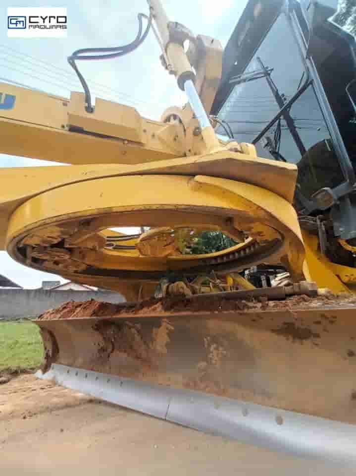 Motoniveladora Komatsu GD555-3 2010
