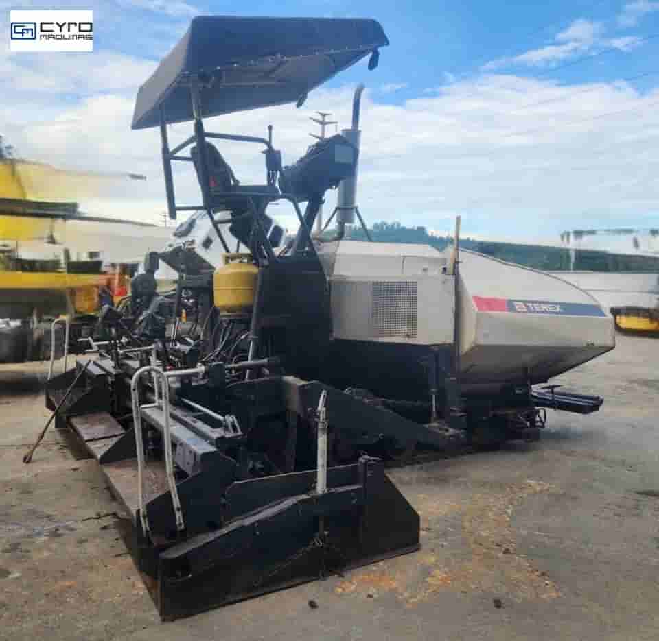 VibroAcabadora Terex VDA 700 2009 - imagem de fundo