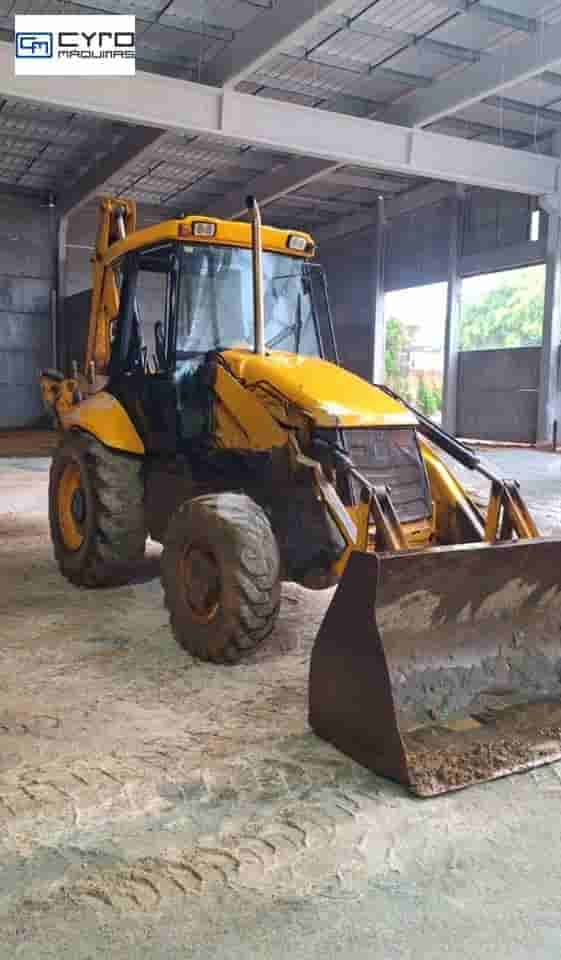 Retro Escavadeira JCB 3CX 2009