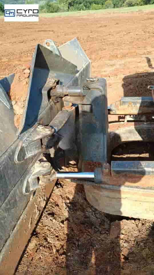 Trator de Esteira Fiatallis FD130 2007
