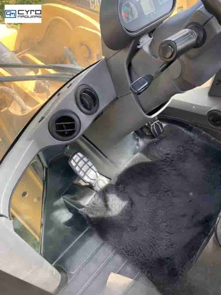 Pá Carregadeira Caterpillar 930K 2015