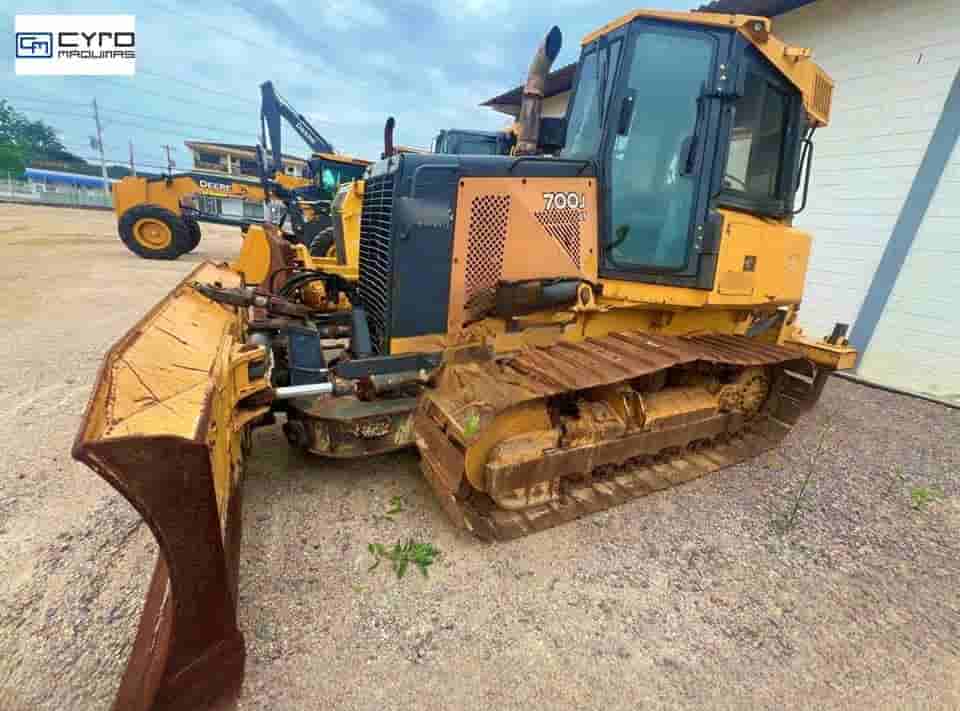 Trator de Esteira John Deere 700J 2016