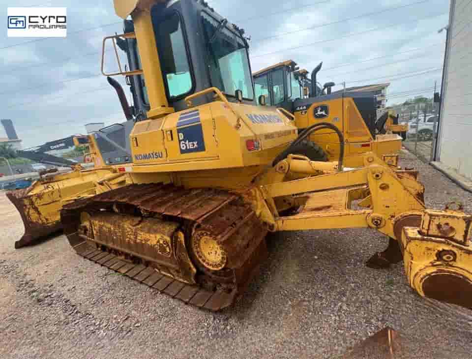 Trator de Esteira Komatsu D61-EX 2011