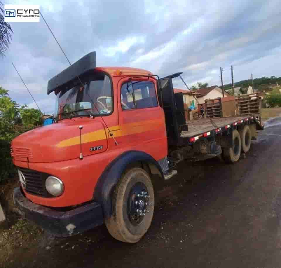Caminhão Mercedes-Benz 1113 2-Eixos 2p (diesel) 1966