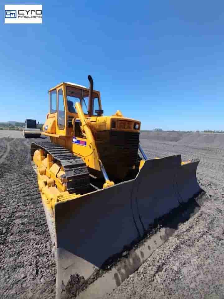 Trator de Esteira Komatsu D65 1986