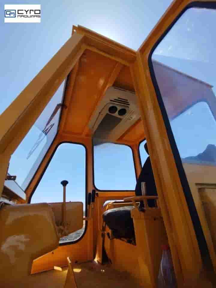 Trator de Esteira Komatsu D65 1986