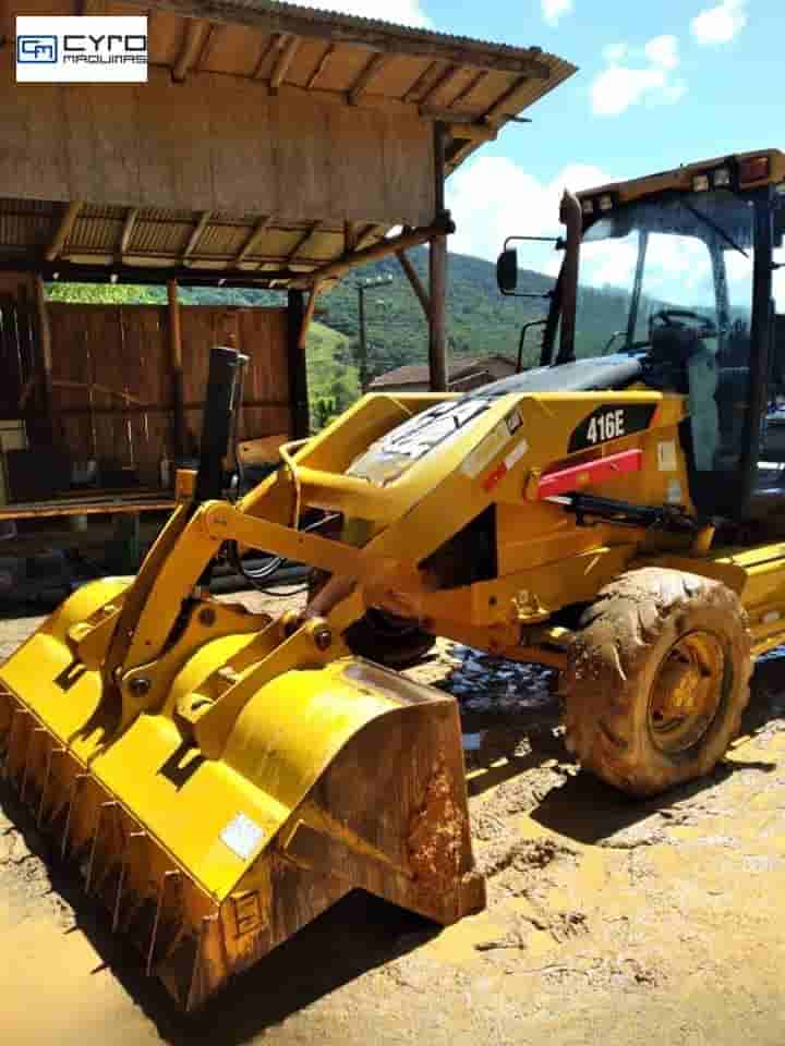 Retro Escavadeira Caterpillar 416E 2012