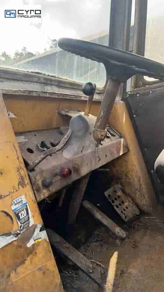 Pá Carregadeira Case W20B 1986