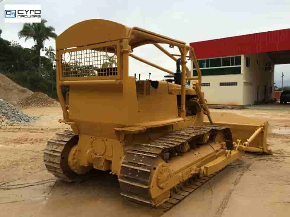 Trator de Esteira Caterpillar D5B 1990