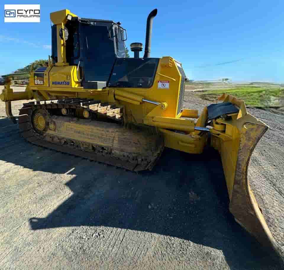 Trator de Esteira Komatsu D61-EX 2010