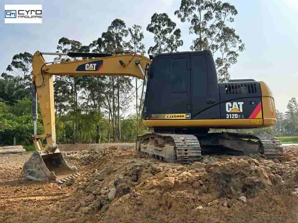 Escavadeira Caterpillar 312D2L 2015