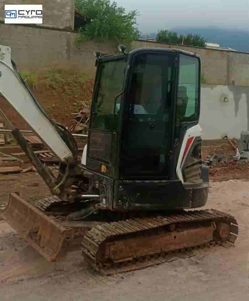 Mini-Escavadeira Bobcat E35 2021