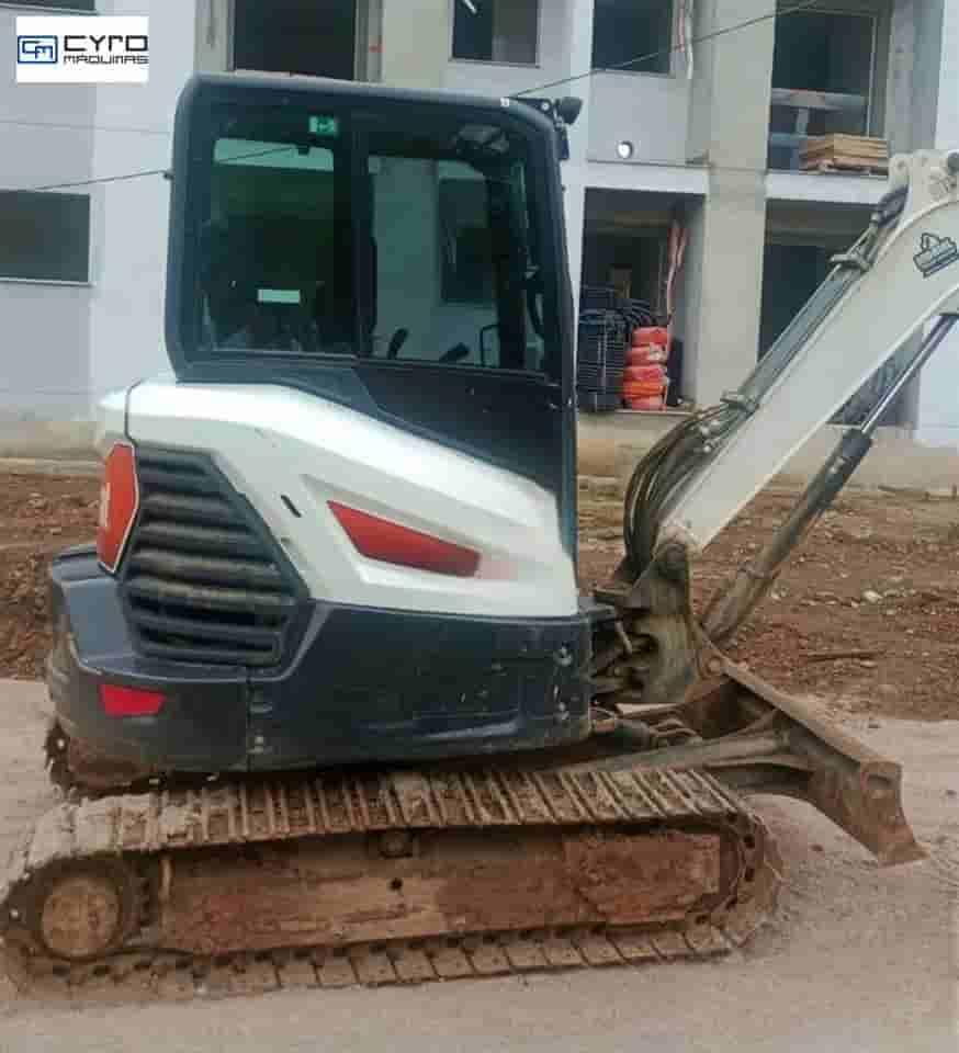 Mini-Escavadeira Bobcat E35 2021