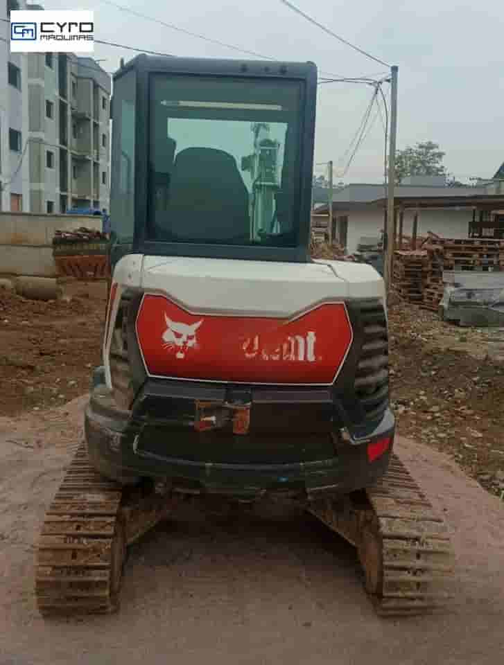 Mini-Escavadeira Bobcat E35 2021
