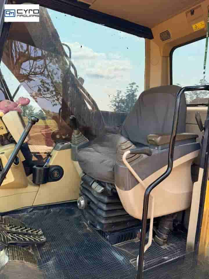 Escavadeira Caterpillar 315CL 2007