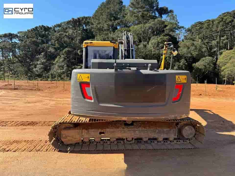 Escavadeira Volvo EC140DL 2021