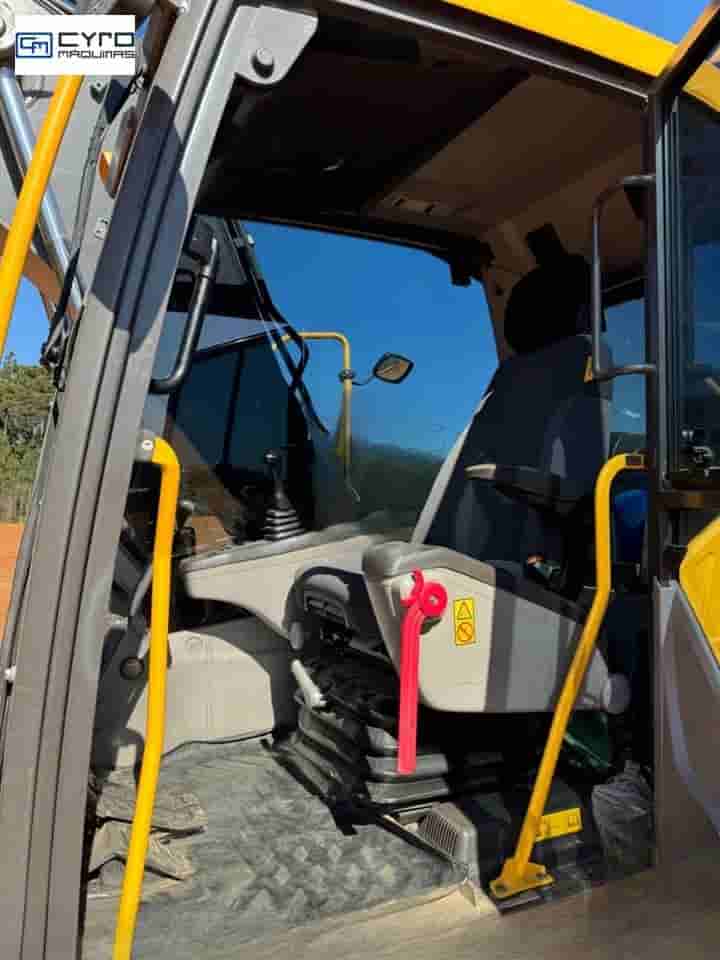 Escavadeira Volvo EC140DL 2021